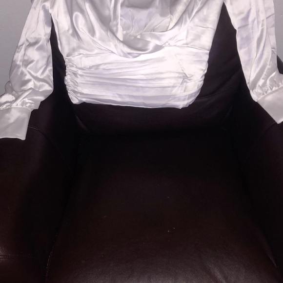 Shoes pants shirt - Picture 2 of 4